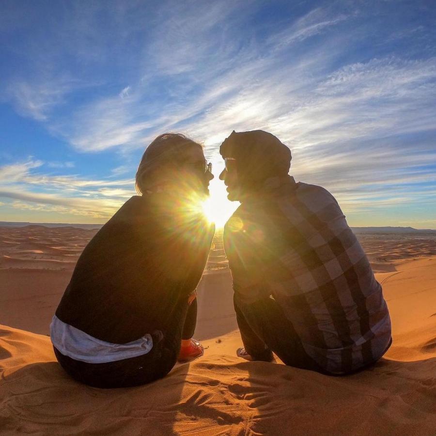 Desert Lover'S Luxury Camp Merzouga Bagian luar foto