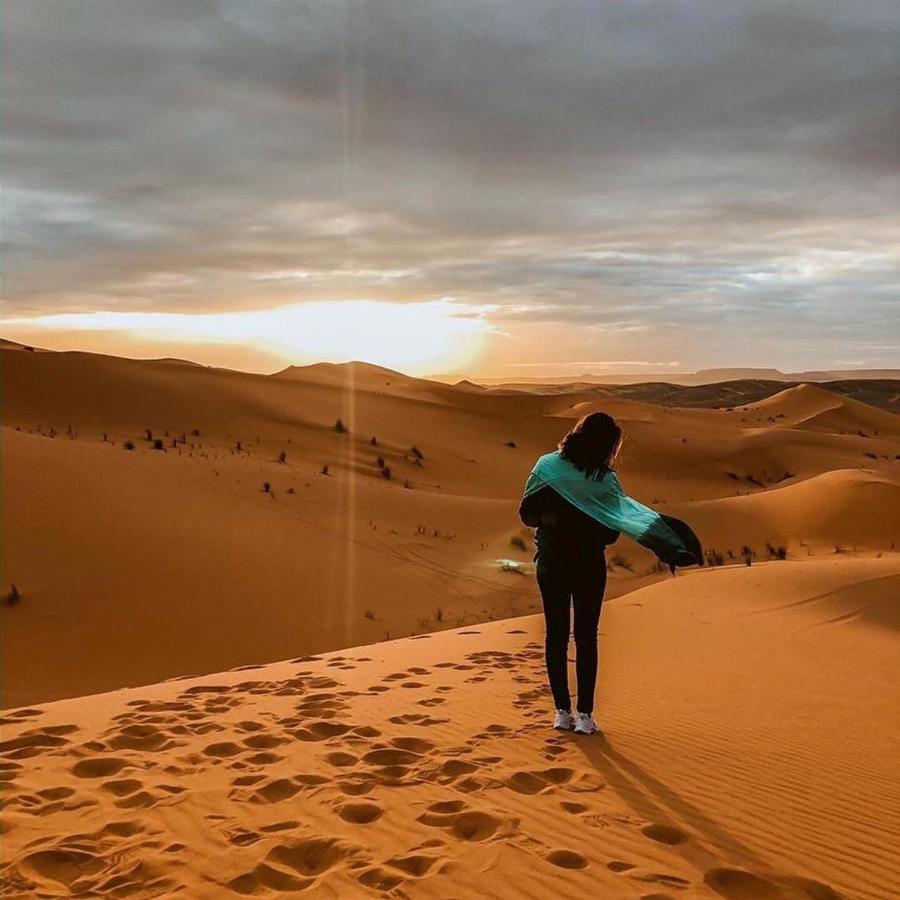 Desert Lover'S Luxury Camp Merzouga Bagian luar foto