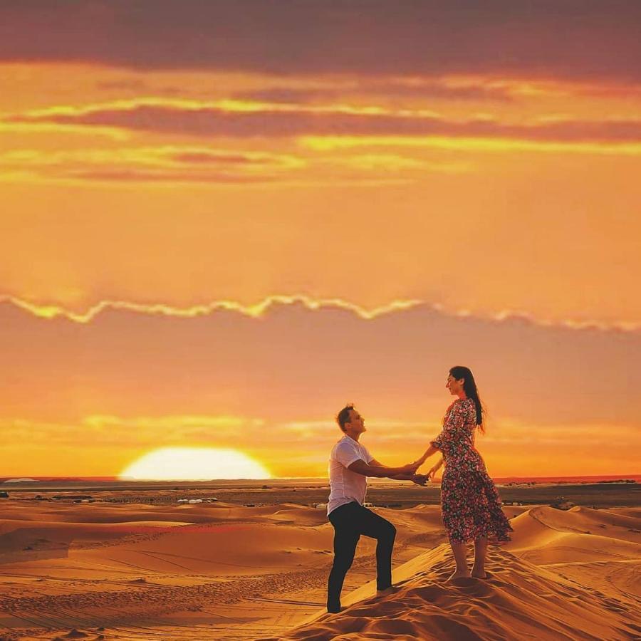 Desert Lover'S Luxury Camp Merzouga Bagian luar foto