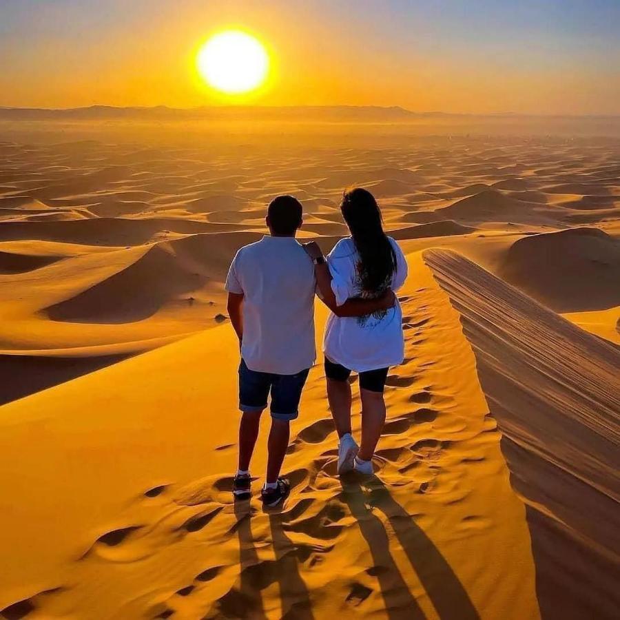 Desert Lover'S Luxury Camp Merzouga Bagian luar foto