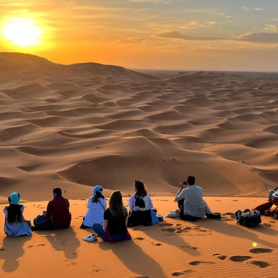 Desert Lover'S Luxury Camp Merzouga Bagian luar foto